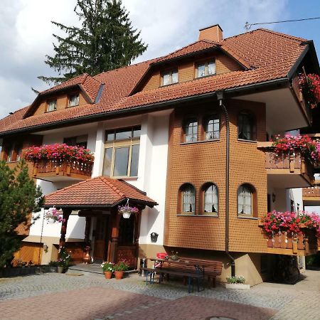 Gaestehaus Roessle Rötenbach Exteriör bild