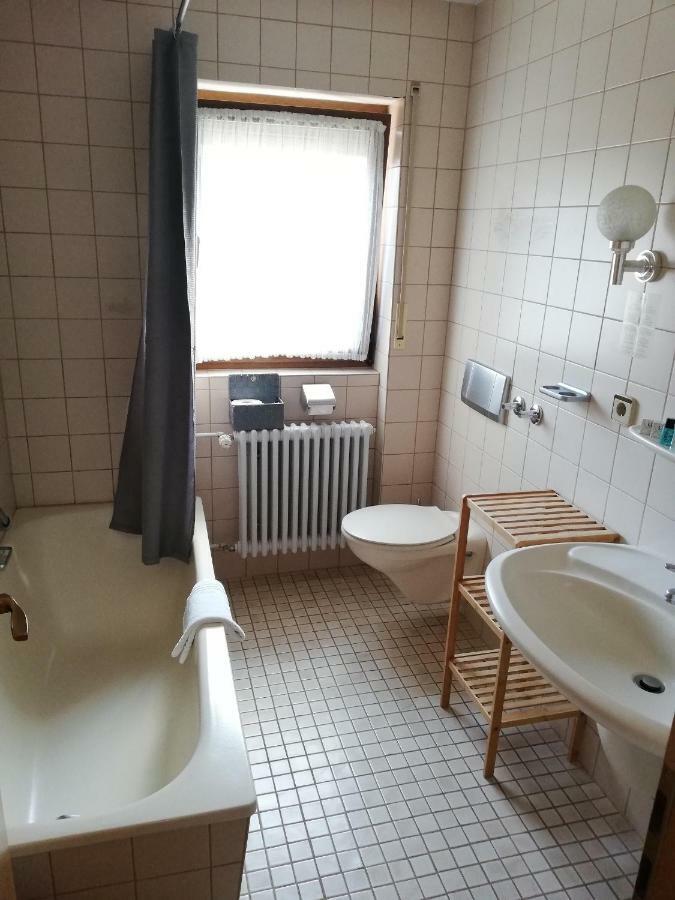 Gaestehaus Roessle Rötenbach Exteriör bild